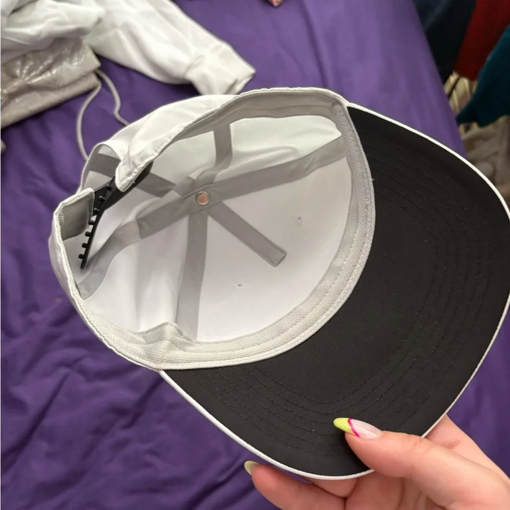Adidas White and Black Cap - Picture 2 of 3